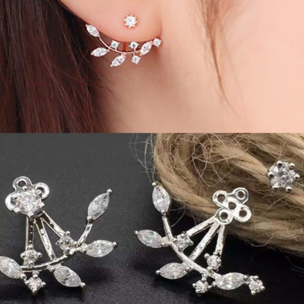 Hanging crystal earrings - Picture 2 of 3
